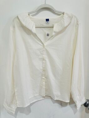 Old Navy Cream Ruffle Collar Button-Down Blouse